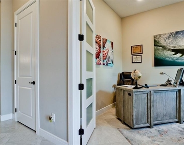8609 Seascape Cove - Photo Thumbnail 7