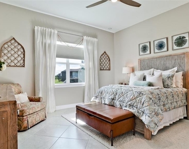 8609 Seascape Cove - Photo Thumbnail 11