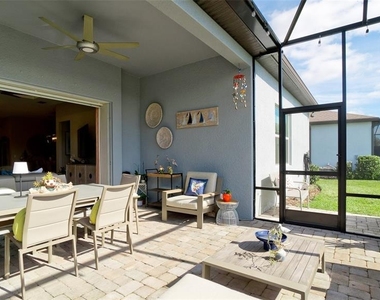 8609 Seascape Cove - Photo Thumbnail 32