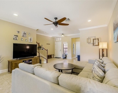 7811 52nd Terrace E - Photo Thumbnail 7