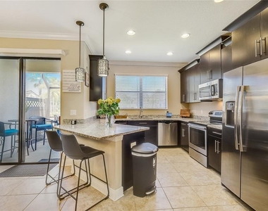 7811 52nd Terrace E - Photo Thumbnail 11