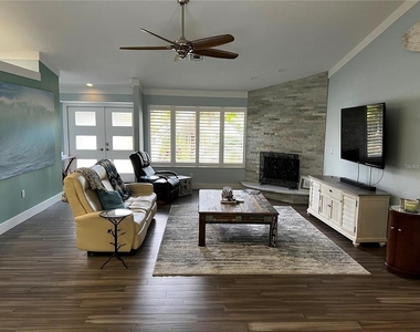 4594 Trails Drive - Photo Thumbnail 6