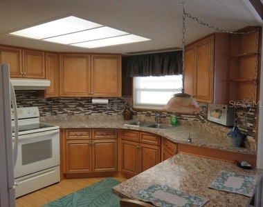 2107 Palma Sola Boulevard - Photo Thumbnail 2