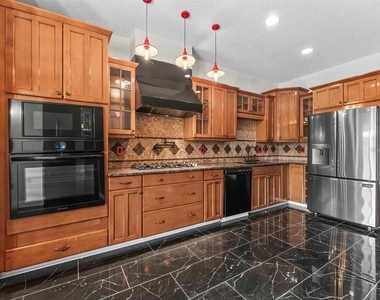 8607 51st Avenue W - Photo Thumbnail 9