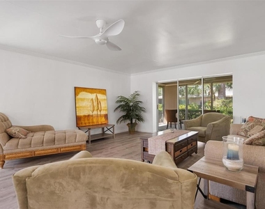 4212 Center Gate Lane - Photo Thumbnail 6
