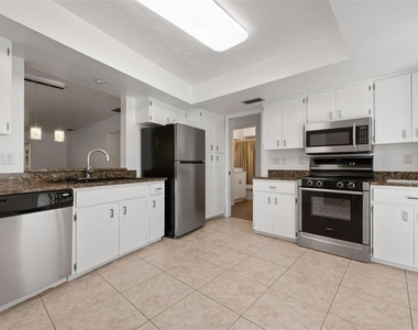 4212 Center Gate Lane - Photo Thumbnail 21