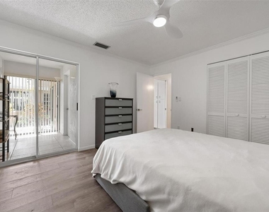 4212 Center Gate Lane - Photo Thumbnail 18