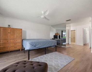 4212 Center Gate Lane - Photo Thumbnail 13