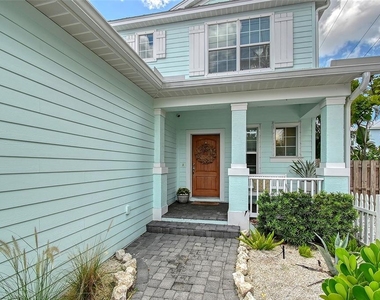 1738 Siesta Drive - Photo Thumbnail 4