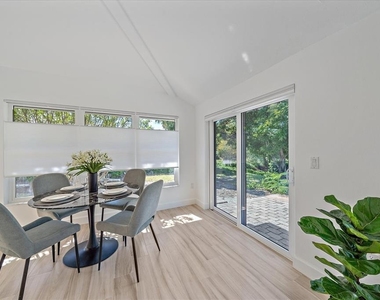 1684 Pintail Way - Photo Thumbnail 10