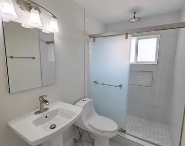 302 Quincy Avenue - Photo Thumbnail 18