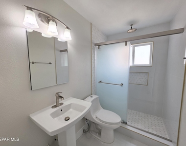 302 Quincy Avenue - Photo Thumbnail 19
