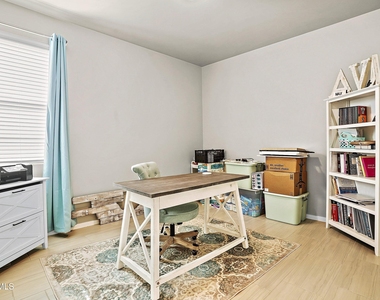 12612 Dorchester Avenue - Photo Thumbnail 10