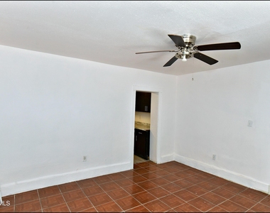1910 Olive Avenue - Photo Thumbnail 5