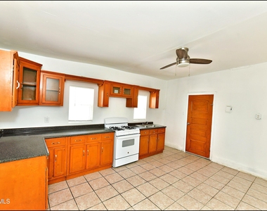 1908 Olive Avenue - Photo Thumbnail 12