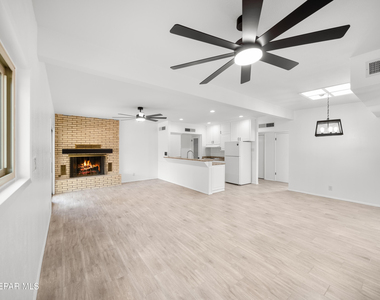 5205 Nome Avenue - Photo Thumbnail 9