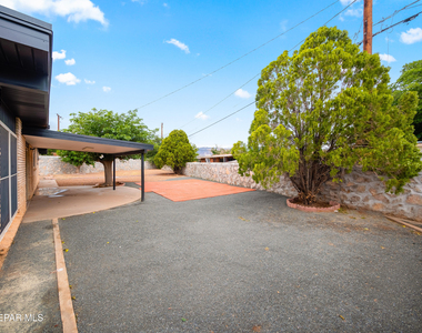 5205 Nome Avenue - Photo Thumbnail 24