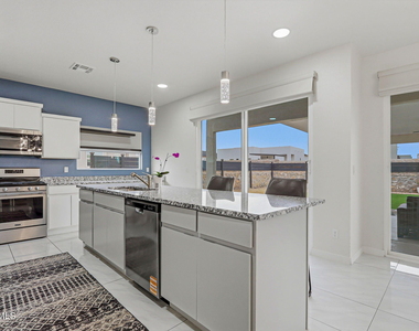 12044 Hidden Garden Place - Photo Thumbnail 8