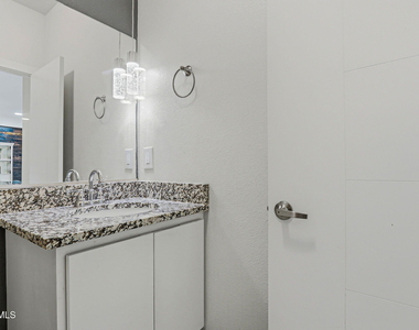 12044 Hidden Garden Place - Photo Thumbnail 17