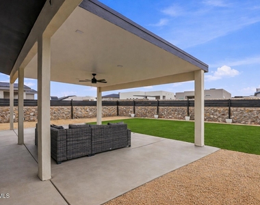 12044 Hidden Garden Place - Photo Thumbnail 40