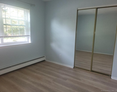 1080 New Haven Avenue - Photo Thumbnail 5