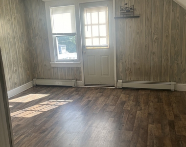 23 Highland Avenue - Photo Thumbnail 13