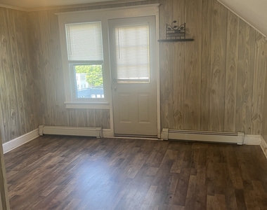 23 Highland Avenue - Photo Thumbnail 5