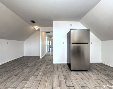483 Ferry Street - Photo Thumbnail 23