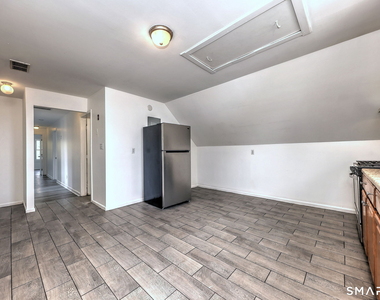 483 Ferry Street - Photo Thumbnail 25