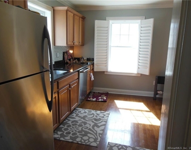 1725 Summer Street - Photo Thumbnail 3