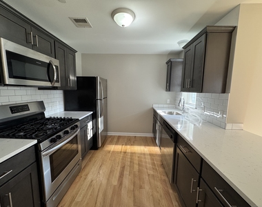 314 Bridgeport Avenue - Photo Thumbnail 6