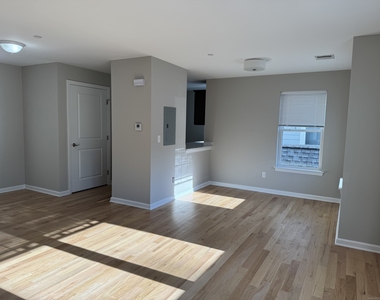 314 Bridgeport Avenue - Photo Thumbnail 4