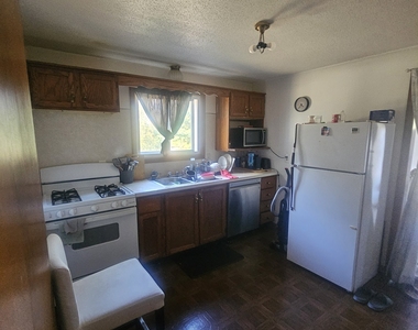 49 Long Meadow Drive - Photo Thumbnail 3