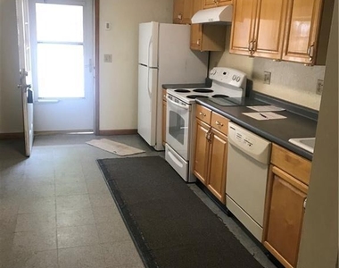 68 Grand Street - Photo Thumbnail 1