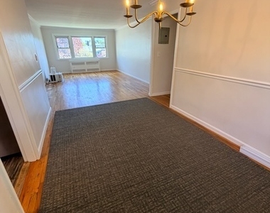 250 Glenbrook Road - Photo Thumbnail 6