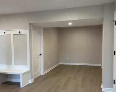 62 Soundview Avenue - Photo Thumbnail 15