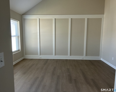 62 Soundview Avenue - Photo Thumbnail 1