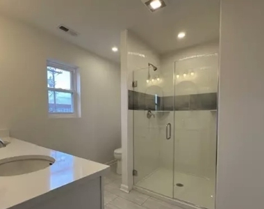 62 Soundview Avenue - Photo Thumbnail 14