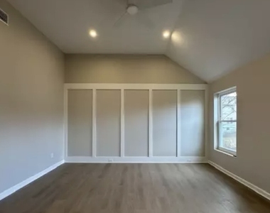 62 Soundview Avenue - Photo Thumbnail 11