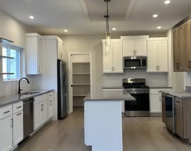 62 Soundview Avenue - Photo Thumbnail 9