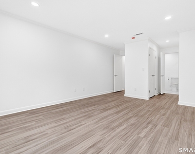 1500 Bedford Street - Photo Thumbnail 15