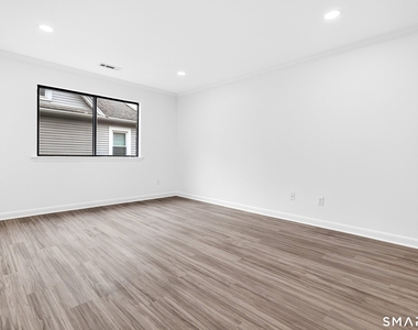 1500 Bedford Street - Photo Thumbnail 14