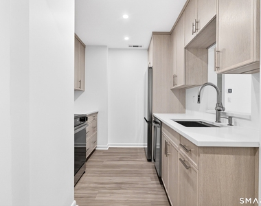 1500 Bedford Street - Photo Thumbnail 4