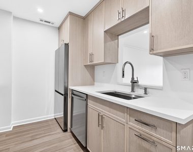 1500 Bedford Street - Photo Thumbnail 2