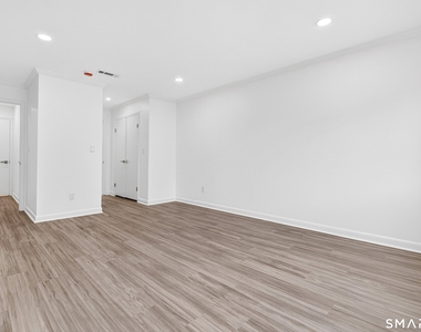 1500 Bedford Street - Photo Thumbnail 16