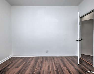483 Ferry Street - Photo Thumbnail 21