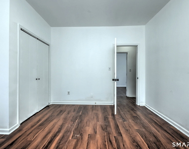 483 Ferry Street - Photo Thumbnail 8