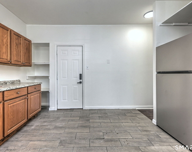 483 Ferry Street - Photo Thumbnail 16