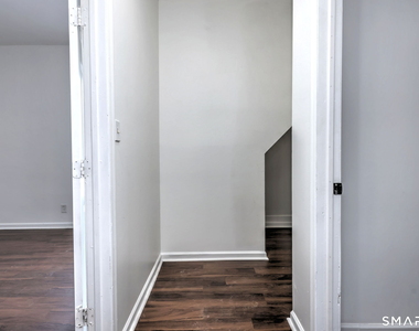 483 Ferry Street - Photo Thumbnail 3