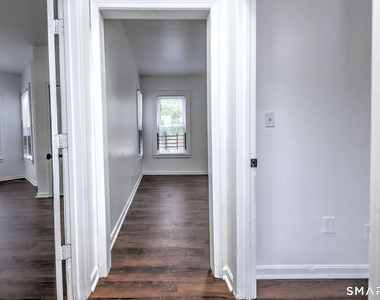 483 Ferry Street - Photo Thumbnail 5